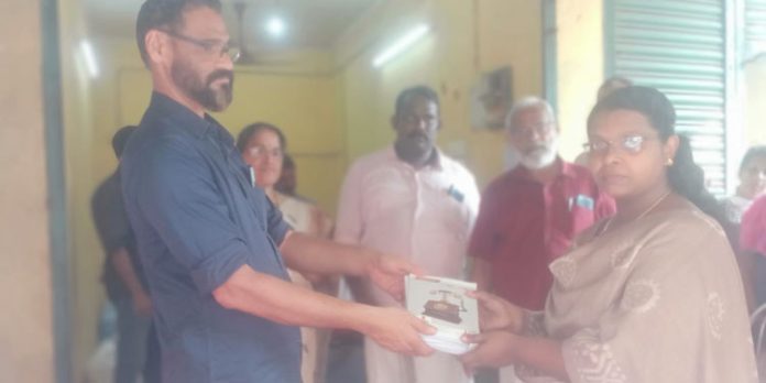 കണ്സ്യുമര്ഫെഡിന്റെ സ്കൂള് മാര്ക്കറ്റ് ക്യാമ്പയിന് ആരംഭിച്ചു കണ്സ്യുമര്ഫെഡിന്റെ സ്കൂള് മാര്ക്കറ്റ് ക്യാമ്പയിന് ആരംഭിച്ചു
