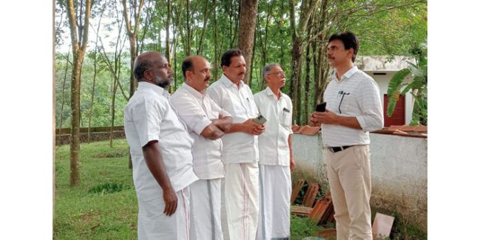 കടുവ ആക്രമണം നടന്ന സ്ഥലം സന്ദർശിച്ച് മുസ്ലിം ലീഗ് വടശ്ശേരിക്കര പഞ്ചായത്ത് കമ്മിറ്റി കടുവ ആക്രമണം നടന്ന സ്ഥലം സന്ദർശിച്ച് മുസ്ലിം ലീഗ് വടശ്ശേരിക്കര പഞ്ചായത്ത് കമ്മിറ്റി