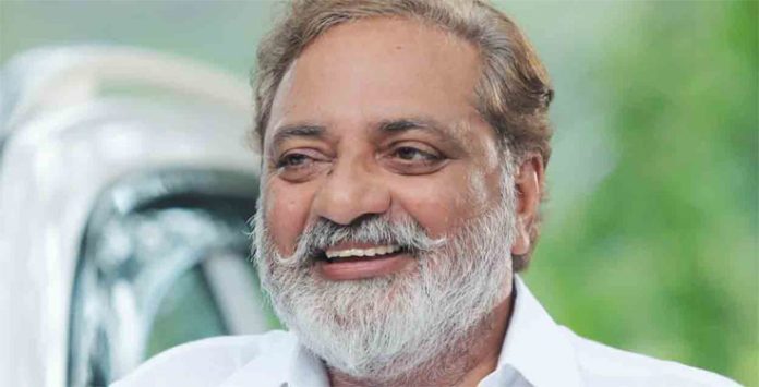 ലൊക്കേഷനില് വന്ന് തിരക്കഥ വലിച്ചെറിഞ്ഞു ; ജോയ് മാത്യുവിനെതിരെ ബൈനറി സിനിമയുടെ അണിയറക്കാര് ലൊക്കേഷനില് വന്ന് തിരക്കഥ വലിച്ചെറിഞ്ഞു ; ജോയ് മാത്യുവിനെതിരെ ബൈനറി സിനിമയുടെ അണിയറക്കാര്