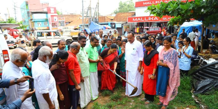 പമ്പാനദീതടങ്ങളില് മാലിന്യം വലിച്ചെറിയുന്നവര്ക്കെതിരെ കര്ശന നടപടി സ്വീകരിക്കും : മന്ത്രി വീണാ ജോര്ജ് പമ്പാനദീതടങ്ങളില് മാലിന്യം വലിച്ചെറിയുന്നവര്ക്കെതിരെ കര്ശന നടപടി സ്വീകരിക്കും : മന്ത്രി വീണാ ജോര്ജ്