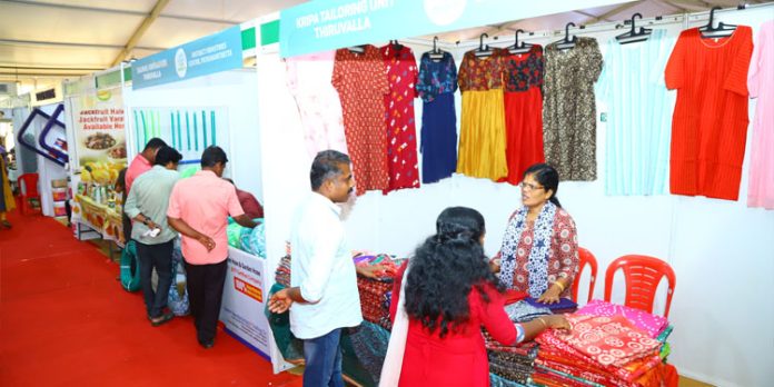 മനം കവരും കുര്ത്തികള് വാങ്ങാം മനം കവരും കുര്ത്തികള് വാങ്ങാം