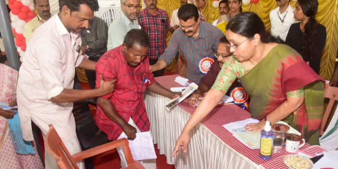 ശ്രീലാലിന് മുച്ചക്രവാഹനം ; ആരോഗ്യമന്ത്രിയുടെ ഉറപ്പ് ശ്രീലാലിന് മുച്ചക്രവാഹനം ; ആരോഗ്യമന്ത്രിയുടെ ഉറപ്പ്