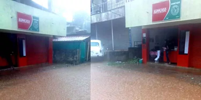 അശാസ്ത്രീയമായ റോഡ് നിർമ്മാണം മൂലം വെട്ടൂർ മാവേലി സ്റ്റോറിന് മുൻവശത്ത് വെള്ളക്കെട്ട് അശാസ്ത്രീയമായ റോഡ് നിർമ്മാണം മൂലം വെട്ടൂർ മാവേലി സ്റ്റോറിന് മുൻവശത്ത് വെള്ളക്കെട്ട്