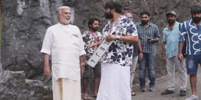 പാലായിൽ സിനിമ ചിത്രീകരണത്തെ തുടർന്ന് ഗതാഗതക്കുരുക്ക് ; ആന്റണി സിനിമക്കെതിരെ പരാതി പാലായിൽ സിനിമ ചിത്രീകരണത്തെ തുടർന്ന് ഗതാഗതക്കുരുക്ക് ; ആന്റണി സിനിമക്കെതിരെ പരാതി