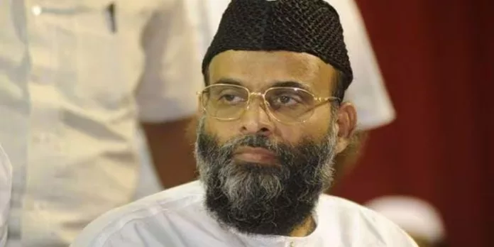 അബ്ദുള് നാസര് മഅ്ദനിയെ ആശുപത്രിയില് പ്രവേശിപ്പിച്ചു അബ്ദുള് നാസര് മഅ്ദനിയെ ആശുപത്രിയില് പ്രവേശിപ്പിച്ചു