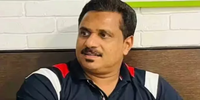 ഒമാനില് പ്രവാസി മലയാളി ഹൃദയാഘാതം മൂലം മരിച്ചു ഒമാനില് പ്രവാസി മലയാളി ഹൃദയാഘാതം മൂലം മരിച്ചു