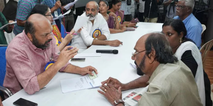 ദീപക്കിന്റെ അപേക്ഷ ഫലം കണ്ടു ദീപക്കിന്റെ അപേക്ഷ ഫലം കണ്ടു