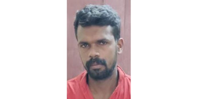 കാപ്പ നിയമവ്യവസ്ഥ ലംഘിച്ചെത്തി സഹോദരനെ മർദ്ദിച്ച പ്രതി അറസ്റ്റിൽ കാപ്പ നിയമവ്യവസ്ഥ ലംഘിച്ചെത്തി സഹോദരനെ മർദ്ദിച്ച പ്രതി അറസ്റ്റിൽ