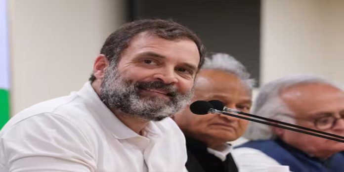 രാഹുലിന് സാധാരണ പാസ്പോര്ട്ട് ലഭിക്കും ; മൂന്ന് വര്ഷത്തേക്ക് എന്.ഒ.സി. അനുവദിച്ച് കോടതി രാഹുലിന് സാധാരണ പാസ്പോര്ട്ട് ലഭിക്കും ; മൂന്ന് വര്ഷത്തേക്ക് എന്.ഒ.സി. അനുവദിച്ച് കോടതി