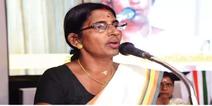 ‘ കേരളം തീവ്രവാദത്തിന്റെ മുഖ്യ കേന്ദ്രമായി മാറി, ലോകത്ത് എവിടെ സ്ഫോടനം നടന്നാലും അതിനൊരു മലയാളി ടച്ചുണ്ട് ’ ; കെ പി ശശികല ‘ കേരളം തീവ്രവാദത്തിന്റെ മുഖ്യ കേന്ദ്രമായി മാറി, ലോകത്ത് എവിടെ സ്ഫോടനം നടന്നാലും അതിനൊരു മലയാളി ടച്ചുണ്ട് ’ ; കെ പി ശശികല