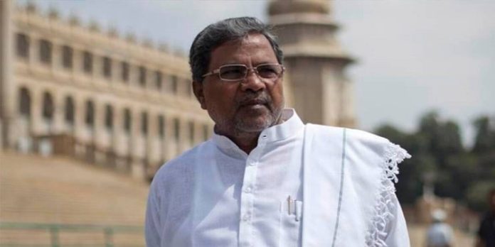 തന്റെ വാഹനം കടന്ന് പോകുമ്പോള് മറ്റ് വാഹനങ്ങള് തടയണ്ട ; മാസ് തീരുമാനവുമായി സിദ്ധരാമയ്യ തന്റെ വാഹനം കടന്ന് പോകുമ്പോള് മറ്റ് വാഹനങ്ങള് തടയണ്ട ; മാസ് തീരുമാനവുമായി സിദ്ധരാമയ്യ