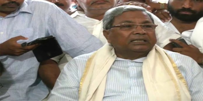 എംഎൽഎമാരിൽ ഭൂരിഭാഗവും പിന്തുണച്ചു ; കർണാടകയിൽ സിദ്ധരാമയ്യ മുഖ്യമന്ത്രിയായേക്കും എംഎൽഎമാരിൽ ഭൂരിഭാഗവും പിന്തുണച്ചു ; കർണാടകയിൽ സിദ്ധരാമയ്യ മുഖ്യമന്ത്രിയായേക്കും