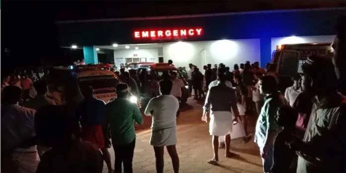 താനൂരിൽ ബോട്ട് മറിഞ്ഞ് വൻ അപകടം : മരണം ഒമ്പതായി താനൂരിൽ ബോട്ട് മറിഞ്ഞ് വൻ അപകടം : മരണം ഒമ്പതായി