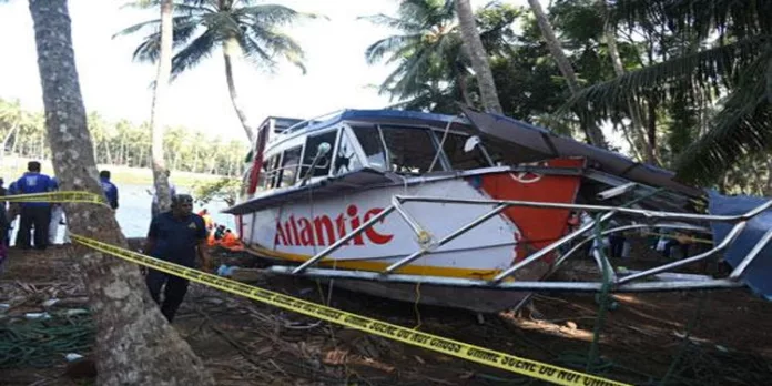 താനൂരിൽ കാണാതായ എട്ട് വയസുകാരനെ കണ്ടെത്തി, തിരച്ചിൽ അവസാനിപ്പിച്ചേക്കും താനൂരിൽ കാണാതായ എട്ട് വയസുകാരനെ കണ്ടെത്തി, തിരച്ചിൽ അവസാനിപ്പിച്ചേക്കും