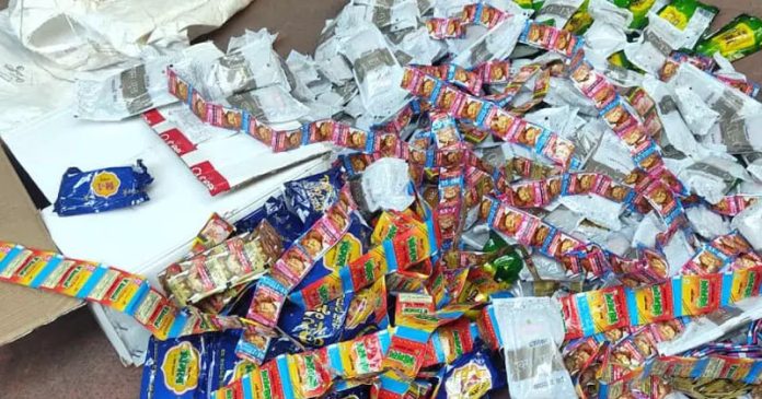 കട്ടപ്പനയിൽ വീണ്ടും നിരോധിത പുകയില ഉല്പന്നങ്ങളും പാൻ മസാലകളും പിടിച്ചെടുത്തു കട്ടപ്പനയിൽ വീണ്ടും നിരോധിത പുകയില ഉല്പന്നങ്ങളും പാൻ മസാലകളും പിടിച്ചെടുത്തു
