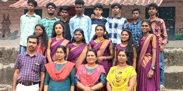 വീണ്ടും നൂറ് ശതമാനം വിജയം കൈവിടാതെ ഇടമുറി ഗവൺമെൻറ് ഹയർ സെക്കൻഡറി സ്കൂൾ വീണ്ടും നൂറ് ശതമാനം വിജയം കൈവിടാതെ ഇടമുറി ഗവൺമെൻറ് ഹയർ സെക്കൻഡറി സ്കൂൾ