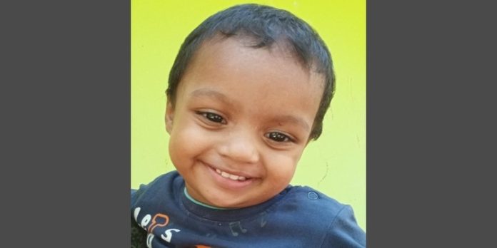 വർക്കലയിൽ രണ്ട് വയസുകാരിക്ക് ട്രെയിനിടിച്ച് ദാരുണാന്ത്യം വർക്കലയിൽ രണ്ട് വയസുകാരിക്ക് ട്രെയിനിടിച്ച് ദാരുണാന്ത്യം
