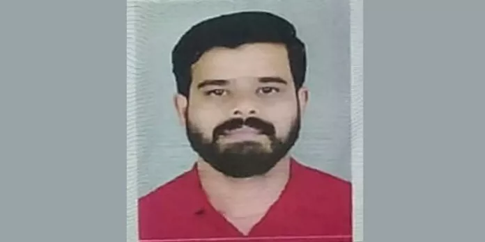 ബഹ്റൈനില് മലയാളി ഹൃദയാഘാതം മൂലം മരിച്ചു ബഹ്റൈനില് മലയാളി ഹൃദയാഘാതം മൂലം മരിച്ചു