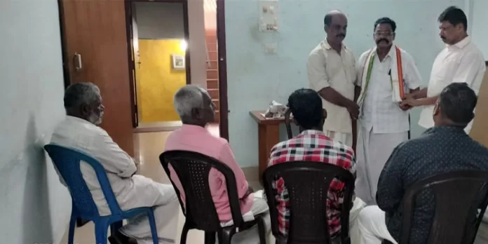 വർക്കി ഉമ്മനെ ഐ.എൻ.റ്റി.യു.സി പത്തനംതിട്ട മേഖലാ കമ്മറ്റി അനുമോദിച്ചു വർക്കി ഉമ്മനെ ഐ.എൻ.റ്റി.യു.സി പത്തനംതിട്ട മേഖലാ കമ്മറ്റി അനുമോദിച്ചു
