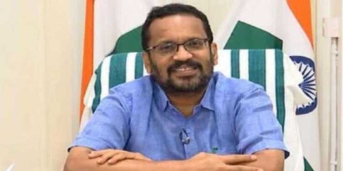 റവന്യൂ വകുപ്പിലെ പരാതികൾ ഇനി ഓൺലൈനായി അറിയിക്കാം ; പരാതി പരിഹാര പോർട്ടൽ സജ്ജമായി റവന്യൂ വകുപ്പിലെ പരാതികൾ ഇനി ഓൺലൈനായി അറിയിക്കാം ; പരാതി പരിഹാര പോർട്ടൽ സജ്ജമായി