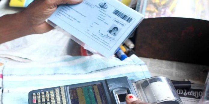ഇ-പോസ് മെഷീൻ വീണ്ടും പണിമുടക്കി ; റേഷൻ വിതരണം അനിശ്ചിതത്വത്തിൽ ഇ-പോസ് മെഷീൻ വീണ്ടും പണിമുടക്കി ; റേഷൻ വിതരണം അനിശ്ചിതത്വത്തിൽ