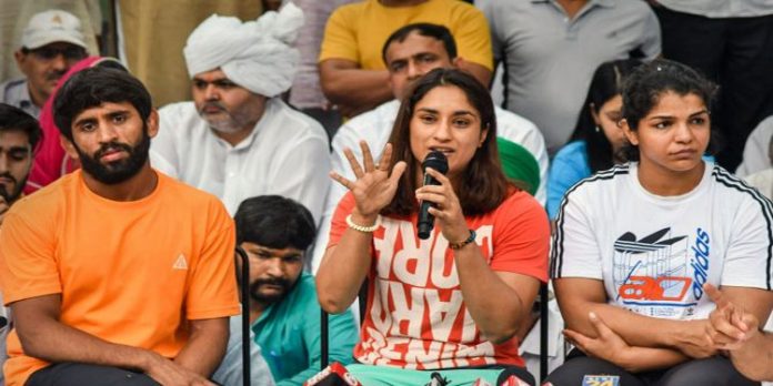 നുണ പരിശോധനയ്ക്ക് തയ്യാര് ; വെല്ലുവിളി ഏറ്റെടുത്ത് ഗുസ്തി താരങ്ങള് നുണ പരിശോധനയ്ക്ക് തയ്യാര് ; വെല്ലുവിളി ഏറ്റെടുത്ത് ഗുസ്തി താരങ്ങള്