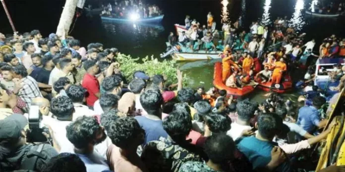 താനൂർ ബോട്ടപകടം ; മരിച്ച 22 പേരിൽ 15 പേരും കുട്ടികൾ താനൂർ ബോട്ടപകടം ; മരിച്ച 22 പേരിൽ 15 പേരും കുട്ടികൾ