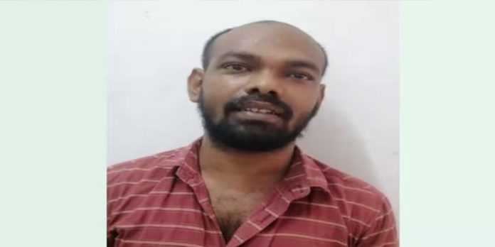 അയല്വാസിയെയും ഭാര്യയെയും വീട്ടില് കയറി ആക്രമിച്ചു ; യുവാവ് പിടിയില് അയല്വാസിയെയും ഭാര്യയെയും വീട്ടില് കയറി ആക്രമിച്ചു ; യുവാവ് പിടിയില്