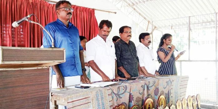 കോന്നി യൂണിയന് പ്രവര്ത്തക യോഗവും വിദ്യാഭ്യാസ അവാര്ഡ് വിതരണവും കോന്നി യൂണിയന് പ്രവര്ത്തക യോഗവും വിദ്യാഭ്യാസ അവാര്ഡ് വിതരണവും
