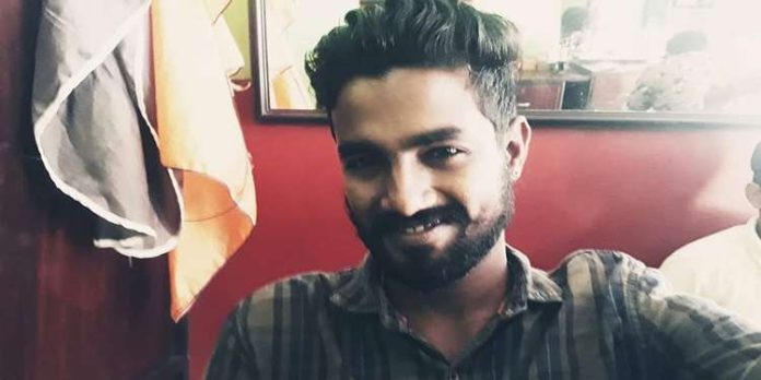 തൃശൂരില് ബൈക്ക് നിയന്ത്രണം വിട്ടു ; മതിലില് ഇടിച്ച് യുവാവ് മരിച്ചു തൃശൂരില് ബൈക്ക് നിയന്ത്രണം വിട്ടു ; മതിലില് ഇടിച്ച് യുവാവ് മരിച്ചു