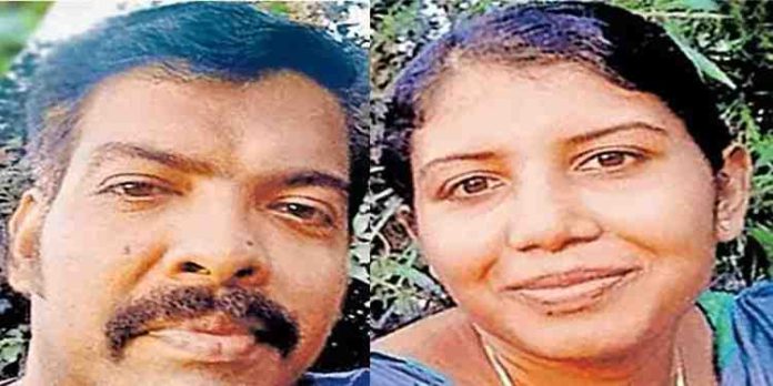 ഉദ്യോഗസ്ഥ ദമ്പതികൾ വീട്ടുപറമ്പിൽ മരിച്ച നിലയിൽ ഉദ്യോഗസ്ഥ ദമ്പതികൾ വീട്ടുപറമ്പിൽ മരിച്ച നിലയിൽ