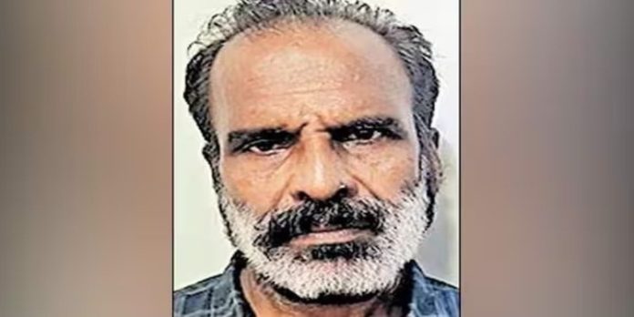 പെൺമക്കളെ ഐസ്ക്രീമിൽ വിഷം കലർത്തിയും സീലിങ് ഫാനിൽ കെട്ടിത്തൂക്കിയും കൊന്ന സംഭവം ; പ്രതി അറസ്റ്റിൽ പെൺമക്കളെ ഐസ്ക്രീമിൽ വിഷം കലർത്തിയും സീലിങ് ഫാനിൽ കെട്ടിത്തൂക്കിയും കൊന്ന സംഭവം ; പ്രതി അറസ്റ്റിൽ