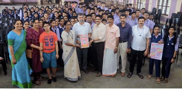തിരുവല്ല വൈസ്മെൻ ക്ലബ്ബ് സ്കൂളുകളിൽ ബോധവൽക്കരണവും സാനിട്ടറി നാപ്കിൻ ഡിസ്പെൻസറും നൽകി തിരുവല്ല വൈസ്മെൻ ക്ലബ്ബ് സ്കൂളുകളിൽ ബോധവൽക്കരണവും സാനിട്ടറി നാപ്കിൻ ഡിസ്പെൻസറും നൽകി