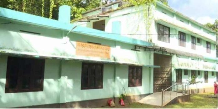 ഒന്നര കോടിയുടെ ആയുർവേദ ആശുപത്രി ; വർഷം രണ്ടര കഴിഞ്ഞിട്ടും ചുവപ്പു നാടയിൽ ഒന്നര കോടിയുടെ ആയുർവേദ ആശുപത്രി ; വർഷം രണ്ടര കഴിഞ്ഞിട്ടും ചുവപ്പു നാടയിൽ