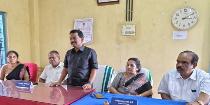 പുതമണ് താല്ക്കാലിക പാലം നിര്മ്മാണം ; ടെന്ഡര് നടപടി ഉടന് പൂര്ത്തിയാക്കണമെന്ന് പ്രമോദ് നാരായണ് എംഎല്എ പുതമണ് താല്ക്കാലിക പാലം നിര്മ്മാണം ; ടെന്ഡര് നടപടി ഉടന് പൂര്ത്തിയാക്കണമെന്ന് പ്രമോദ് നാരായണ് എംഎല്എ