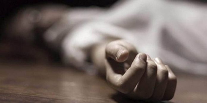 നഗ്ന ചിത്രങ്ങൾ പുറത്തുവിടുമെന്ന ഭീഷണിയെ തുടർന്ന് 17കാരി ജീവനൊടുക്കി നഗ്ന ചിത്രങ്ങൾ പുറത്തുവിടുമെന്ന ഭീഷണിയെ തുടർന്ന് 17കാരി ജീവനൊടുക്കി