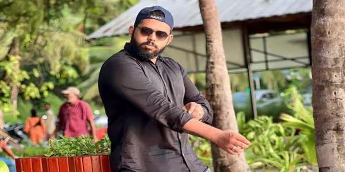 നിഖിലിന്റെ വ്യാജ ബിരുദം, അബിന് സി രാജിനെ പ്രതി ചേര്ക്കും ; നാട്ടിലെത്തിക്കുമെന്ന് പോലീസ് നിഖിലിന്റെ വ്യാജ ബിരുദം, അബിന് സി രാജിനെ പ്രതി ചേര്ക്കും ; നാട്ടിലെത്തിക്കുമെന്ന് പോലീസ്