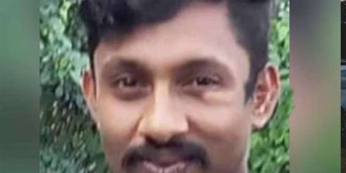 പത്തനംതിട്ടയില് പോക്സോ പ്രതി കസ്റ്റഡിയില്നിന്ന് ചാടി ; വസ്ത്രമെടുക്കാന് വീട്ടില് വന്നപ്പോള് പോലീസ് പിടിയില് പത്തനംതിട്ടയില് പോക്സോ പ്രതി കസ്റ്റഡിയില്നിന്ന് ചാടി ; വസ്ത്രമെടുക്കാന് വീട്ടില് വന്നപ്പോള് പോലീസ് പിടിയില്