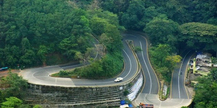 താമരശേരി ചുരത്തിൽ മാലിന്യം തള്ളിയാൽ ഇനി പിടി വീഴും താമരശേരി ചുരത്തിൽ മാലിന്യം തള്ളിയാൽ ഇനി പിടി വീഴും