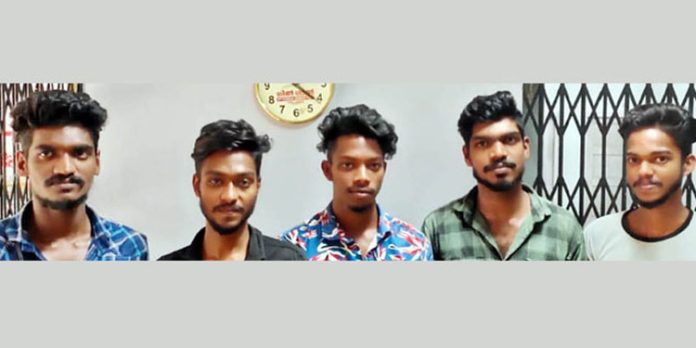 വിദ്യാര്ത്ഥികളെ മര്ദ്ദിച്ചു കൊലപ്പെടുത്താന് ശ്രമം ; അഞ്ചുപേർകൂടി അറസ്റ്റിൽ വിദ്യാര്ത്ഥികളെ മര്ദ്ദിച്ചു കൊലപ്പെടുത്താന് ശ്രമം ; അഞ്ചുപേർകൂടി അറസ്റ്റിൽ