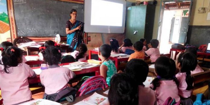 സ്കൂൾ അധ്യയനം ഏപ്രിലിലേക്ക് നീട്ടാനുള്ള തീരുമാനം വിദ്യാഭ്യാസ വകുപ്പ് പിൻവലിച്ചു സ്കൂൾ അധ്യയനം ഏപ്രിലിലേക്ക് നീട്ടാനുള്ള തീരുമാനം വിദ്യാഭ്യാസ വകുപ്പ് പിൻവലിച്ചു