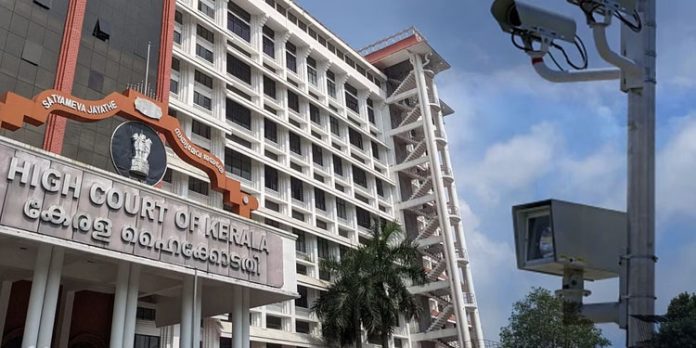 എഐ ക്യാമറ : സർക്കാരിനെയും എംവിഡിയെയും അഭിനന്ദിക്കണമെന്ന് ഹൈക്കോടതി എഐ ക്യാമറ : സർക്കാരിനെയും എംവിഡിയെയും അഭിനന്ദിക്കണമെന്ന് ഹൈക്കോടതി