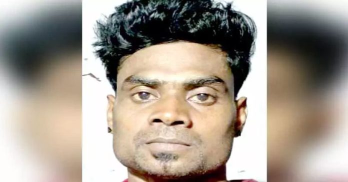 വിൽപനക്ക് സൂക്ഷിച്ച കഞ്ചാവുമായി യുവാവ് അറസ്റ്റിൽ വിൽപനക്ക് സൂക്ഷിച്ച കഞ്ചാവുമായി യുവാവ് അറസ്റ്റിൽ