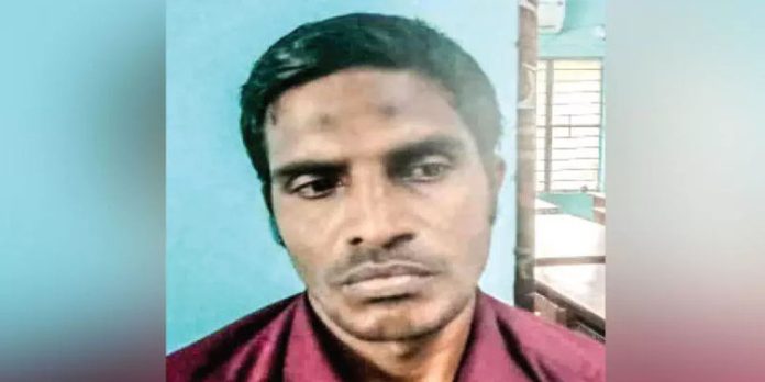 നടന്നുപോവുകയായിരുന്ന വിദ്യാർത്ഥിക്ക് നേരെ ലൈംഗികാതിക്രമം ; ഓട്ടോ ഡ്രൈവർ പിടിയിൽ നടന്നുപോവുകയായിരുന്ന വിദ്യാർത്ഥിക്ക് നേരെ ലൈംഗികാതിക്രമം ; ഓട്ടോ ഡ്രൈവർ പിടിയിൽ