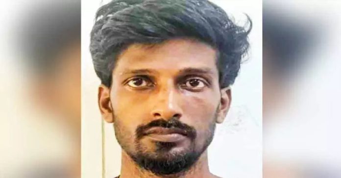 കാര് പോര്ച്ചില് ഇരുന്ന ബൈക്ക് മോഷ്ടിച്ചു ; പ്രതി അറസ്റ്റിൽ കാര് പോര്ച്ചില് ഇരുന്ന ബൈക്ക് മോഷ്ടിച്ചു ; പ്രതി അറസ്റ്റിൽ