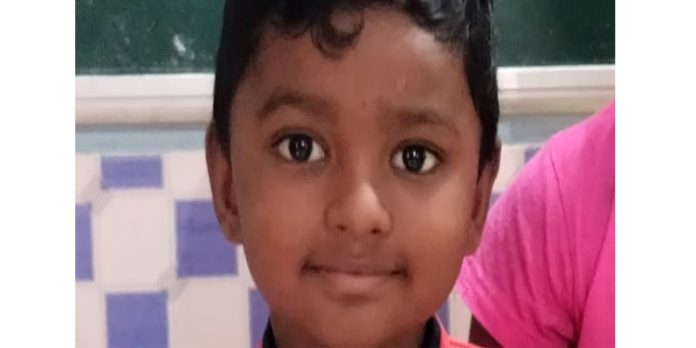 കാഞ്ഞിരപ്പള്ളിയില് സ്കൂള്വിട്ടു മടങ്ങുന്നതിനിടെ കാറിടിച്ച് നഴ്സറി വിദ്യാര്ത്ഥി മരിച്ചു കാഞ്ഞിരപ്പള്ളിയില് സ്കൂള്വിട്ടു മടങ്ങുന്നതിനിടെ കാറിടിച്ച് നഴ്സറി വിദ്യാര്ത്ഥി മരിച്ചു