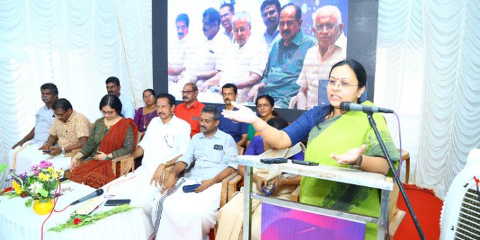 കെ ഫോണ് വിവര സാങ്കേതിക വിദ്യാരംഗത്തെ വലിയ മുന്നേറ്റം : മന്ത്രി വീണാ ജോര്ജ് കെ ഫോണ് വിവര സാങ്കേതിക വിദ്യാരംഗത്തെ വലിയ മുന്നേറ്റം : മന്ത്രി വീണാ ജോര്ജ്