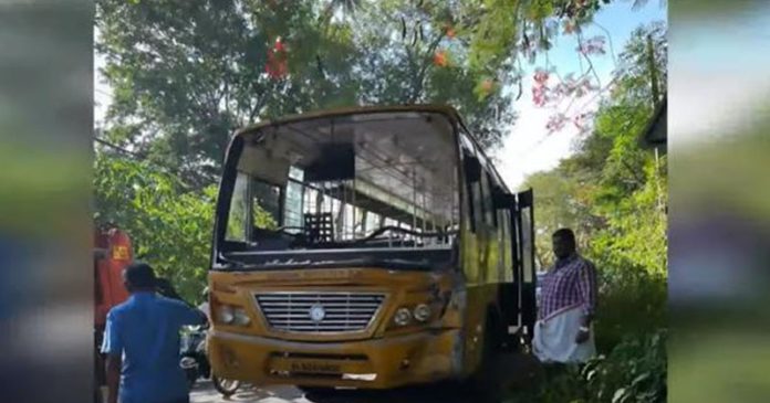 അട്ടപ്പാടിയില് കോളേജ് ബസും കെഎസ്ആര്ടിസി ബസും കൂട്ടിയിടിച്ച് അപകടം ; അഞ്ച് വിദ്യാര്ത്ഥികള്ക്ക് പരിക്ക് സംഭവം അട്ടപ്പാടിയില് കോളേജ് ബസും കെഎസ്ആര്ടിസി ബസും കൂട്ടിയിടിച്ച് അപകടം ; അഞ്ച് വിദ്യാര്ത്ഥികള്ക്ക് പരിക്ക് സംഭവം