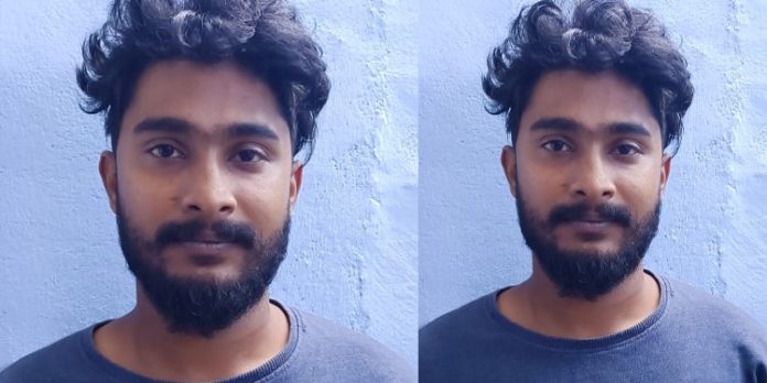 യുവതിയുടെ കൊലപാതകം : പ്രതി പോലീസ് നിരീക്ഷണത്തിൽ ആശുപത്രിയിൽ യുവതിയുടെ കൊലപാതകം : പ്രതി പോലീസ് നിരീക്ഷണത്തിൽ ആശുപത്രിയിൽ