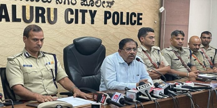 സദാചാര പോലീസിംഗ് തടയാന് കര്ണാടകയില് പ്രത്യേക പോലീസ് വിഭാഗം സദാചാര പോലീസിംഗ് തടയാന് കര്ണാടകയില് പ്രത്യേക പോലീസ് വിഭാഗം